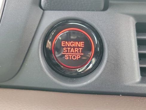 Certified 2024 Honda Pilot Elite image 33