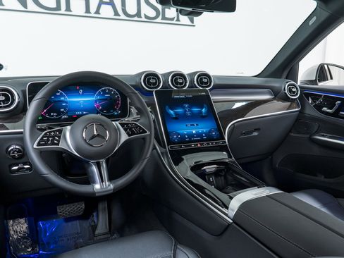New 2026 Mercedes-Benz GLC 300 4MATIC image 16