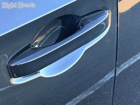 Used 2023 Honda Civic EX image 11