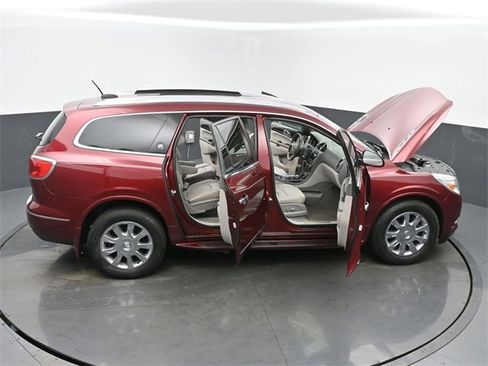 Used 2017 Buick Enclave Leather w/ Trailering Package image 67