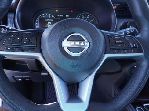 Certified 2023 Nissan Kicks SV image 17