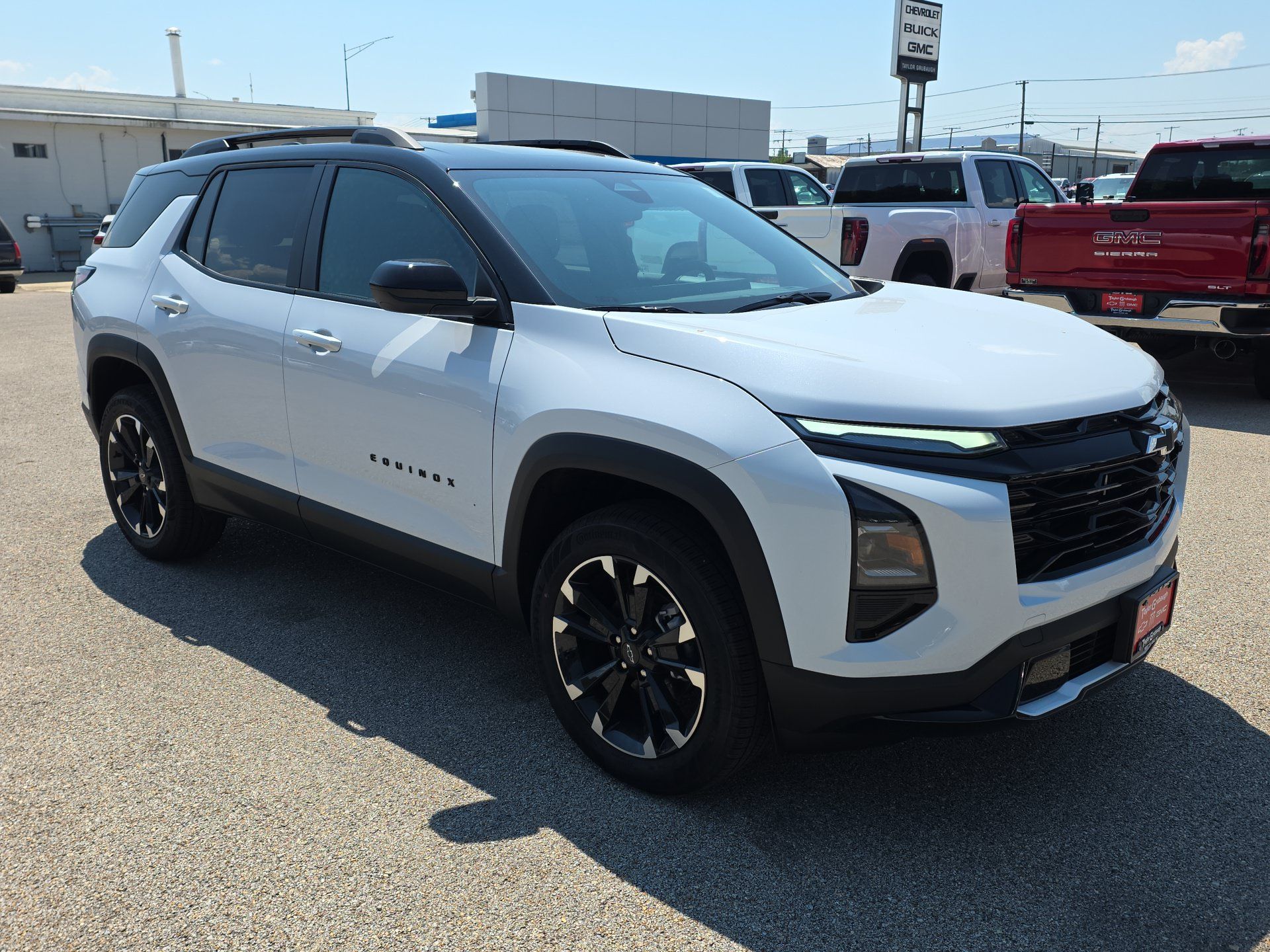 New 2027 Chevrolet Equinox RS FWD image 2