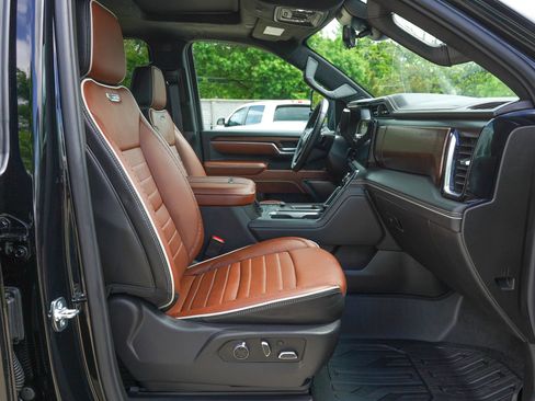 Used 2026 GMC Sierra 2500 Denali Ultimate image 11