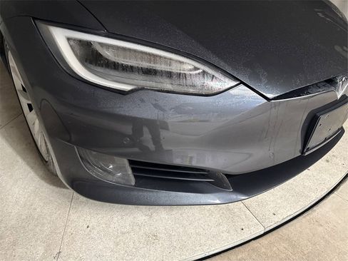 Used 2016 Tesla Model S 70 image 16