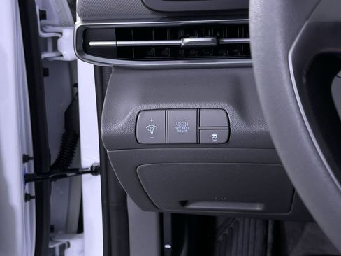 New 2025 Hyundai Elantra Blue image 27