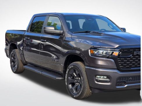 New 2026 RAM 1500 Express AWD/4WD image 39
