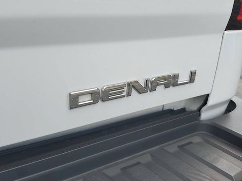 Used 2016 GMC Sierra 2500 Denali w/ Duramax Plus Package AWD/4WD image 8