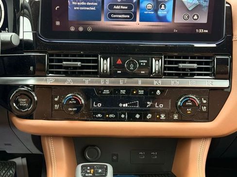 New 2026 Nissan Pathfinder Platinum AWD/4WD image 29
