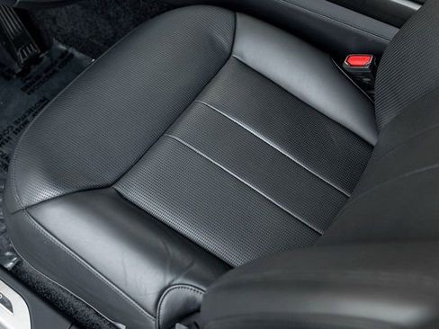 Used 2024 Land Rover Range Rover SV image 15