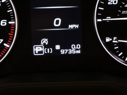 Certified 2025 Subaru Forester Limited image 17