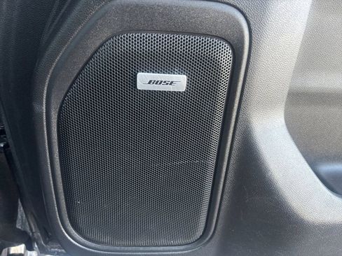 Used 2020 Chevrolet Silverado 1500 LT Trail Boss w/ Midnight Edition image 16