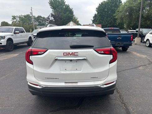 Used 2021 GMC Terrain SLT w/ Infotainment Package II AWD/4WD image 7