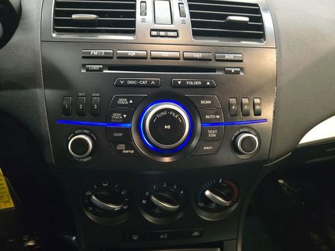 Used 2012 MAZDA MAZDA3 i Touring image 19