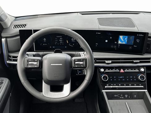 Certified 2025 Hyundai Santa Fe Limited AWD/4WD image 17