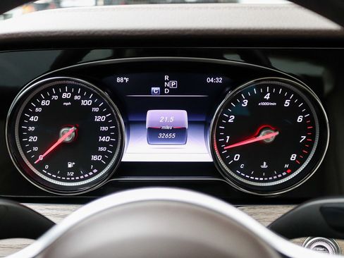 Used 2019 Mercedes-Benz E 450 Coupe image 27