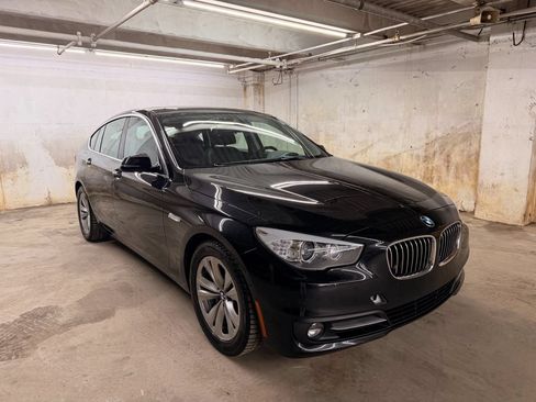 Used 2017 BMW 535i Gran Turismo xDrive w/ Luxury Seating Package AWD/4WD image 3