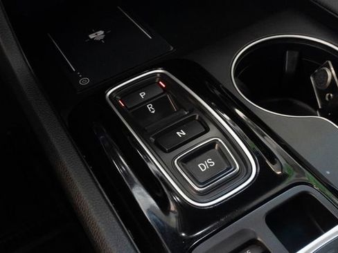Used 2025 Honda Pilot EX-L image 29