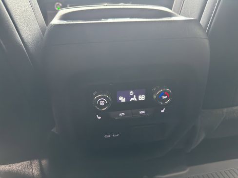 New 2026 Chevrolet Traverse RS w/ LPO, Floor Liner Package image 16