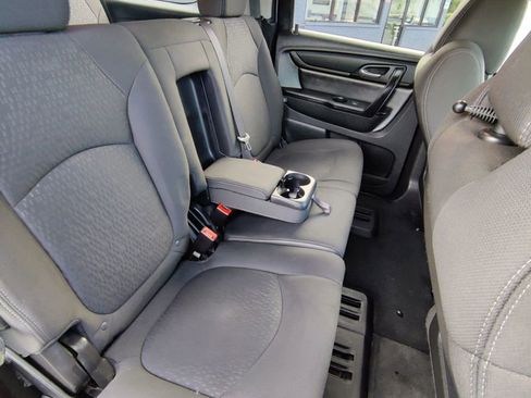 Used 2016 GMC Acadia SLE image 16