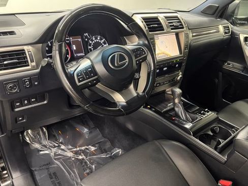 Used 2020 Lexus GX 460 Premium w/ Premium Package AWD/4WD image 16