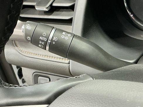 Used 2023 GMC Acadia AT4 w/ Technology Package image 26