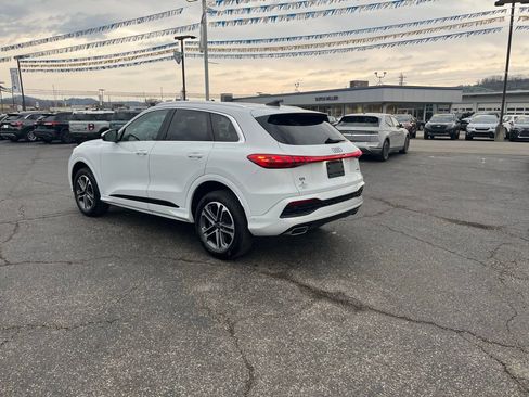 Used 2025 Audi Q5 Premium AWD/4WD image 5