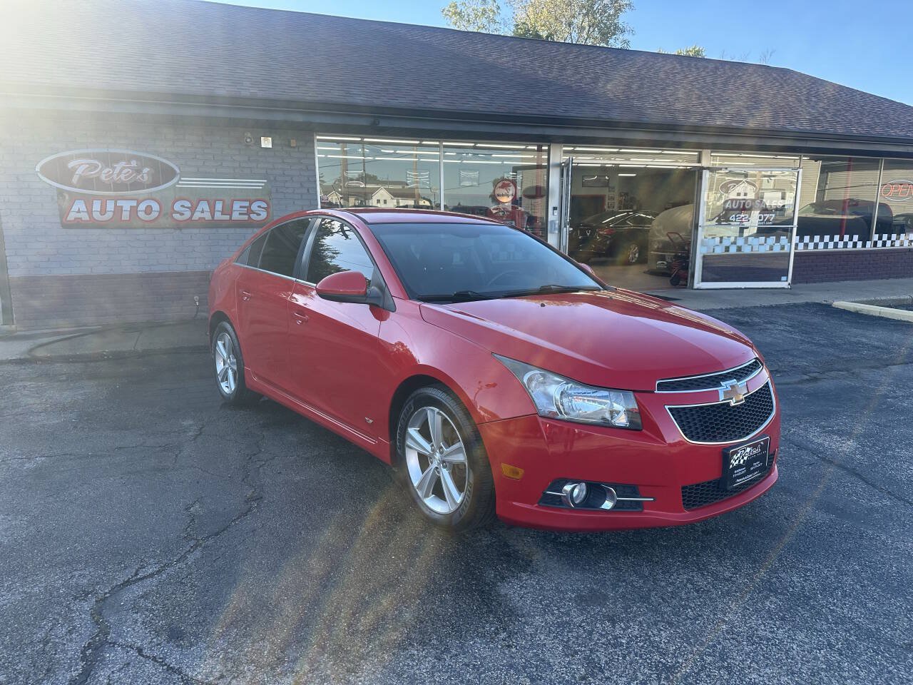 Used 2014 Chevrolet Cruze LT w/ RS Package FWD image 2