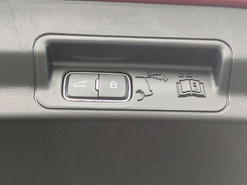 New 2026 Ford Explorer ST-Line w/ ST-Line Street Pack image 14