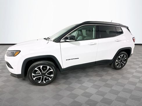 Used 2022 Jeep Compass Limited w/ Sun and Sound Group AWD/4WD image 6