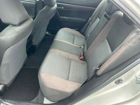 Used 2019 Toyota Corolla LE image 12