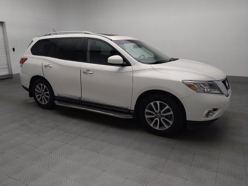 Used 2016 Nissan Pathfinder SL w/ SL Premium Package FWD image 11