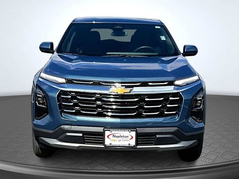 Used 2025 Chevrolet Equinox LT AWD/4WD image 3