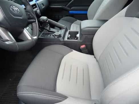 Used 2024 Toyota Tacoma TRD Sport w/ TRD Sport Upgrade Package image 7