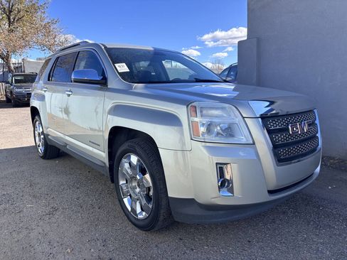 Used 2015 GMC Terrain SLT w/ Cargo Package image 2