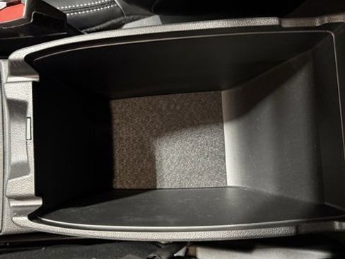 Used 2024 Ford Escape Platinum image 25