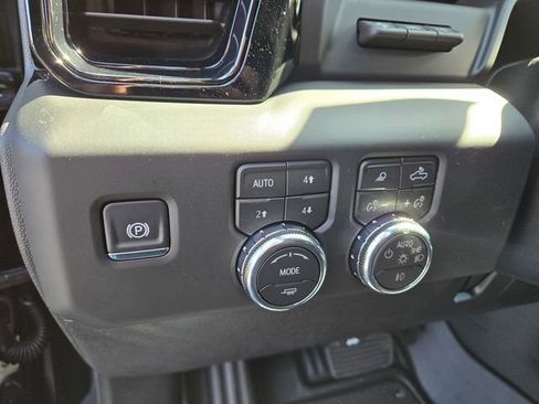 New 2026 GMC Sierra 3500 AT4 w/ AT4 Premium Plus Package AWD/4WD image 12