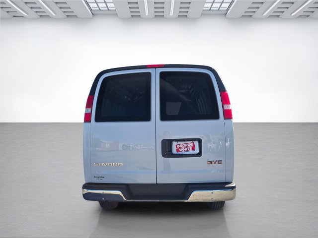 Used 2025 GMC Savana 2500 w/ Driver Convenience Package RWD image 5