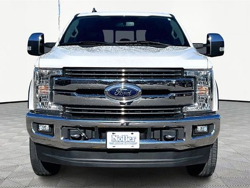 Certified 2019 Ford F250 Lariat w/ Chrome Package image 3