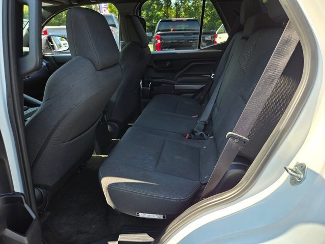 Used 2025 Toyota 4Runner SR5 AWD/4WD image 12