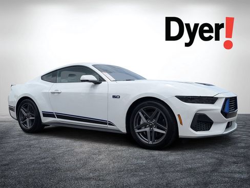 Used 2025 Ford Mustang GT Premium RWD image 1