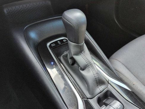 Used 2022 Toyota Corolla LE image 30