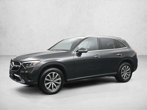Used 2026 Mercedes-Benz GLC 300 4MATIC image 2