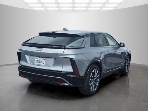 Used 2024 Cadillac Lyriq Sport AWD/4WD image 5