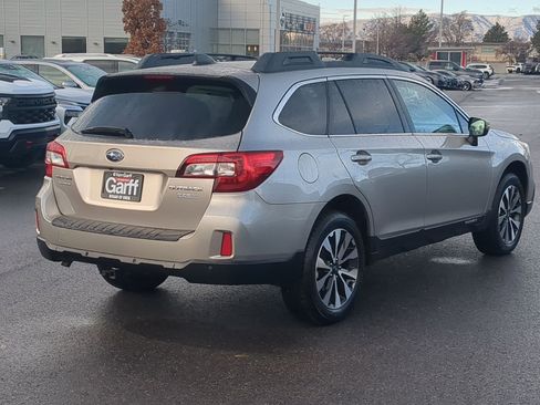 Used 2017 Subaru Outback 2.5i Limited image 8