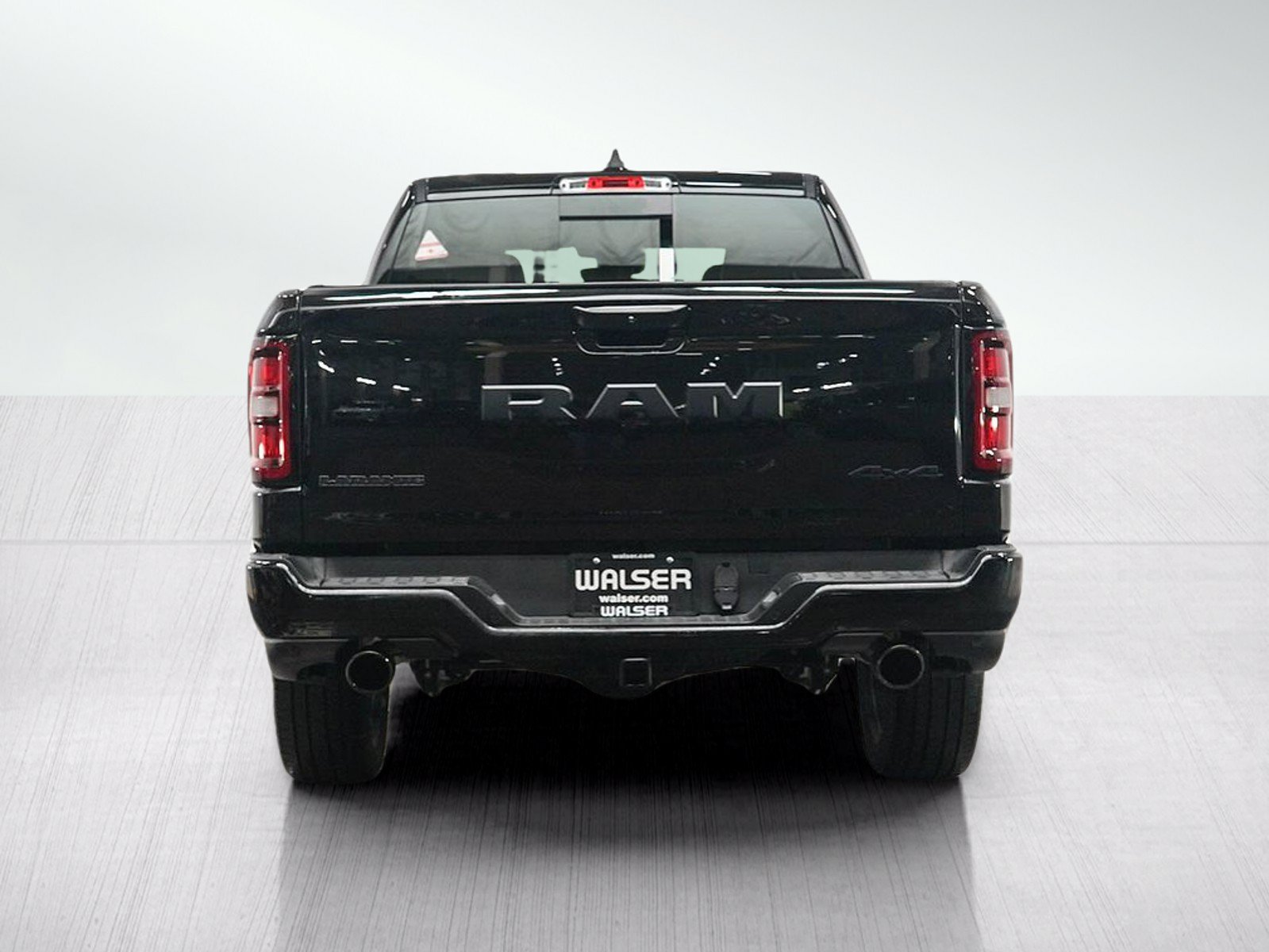 Used 2026 RAM 1500 Laramie w/ Night Edition AWD/4WD image 4