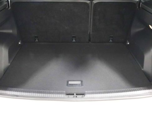 Used 2023 Volkswagen Atlas Cross Sport SE image 36