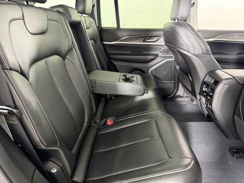 Used 2023 Jeep Grand Cherokee 4WD 4xe image 31