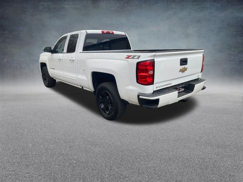 Used 2018 Chevrolet Silverado 1500 LT w/ All Star Edition image 3