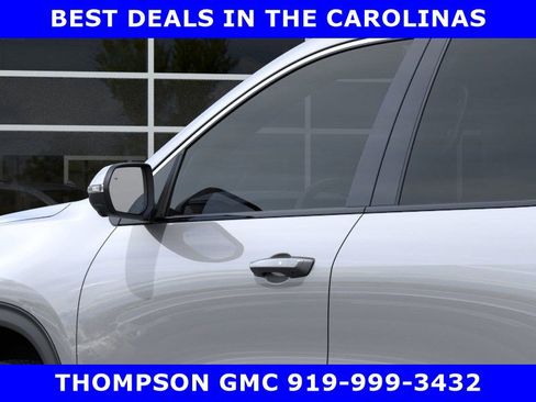 New 2025 GMC Acadia Elevation w/ Elevation Premium Package FWD image 15
