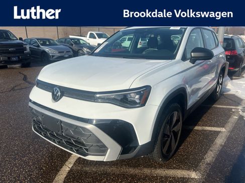 Used 2025 Volkswagen Taos S image 1